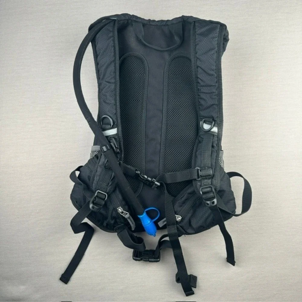 Rupumpack Hydration Backpack Black Gray Hiking Running Bag with Water Bladder